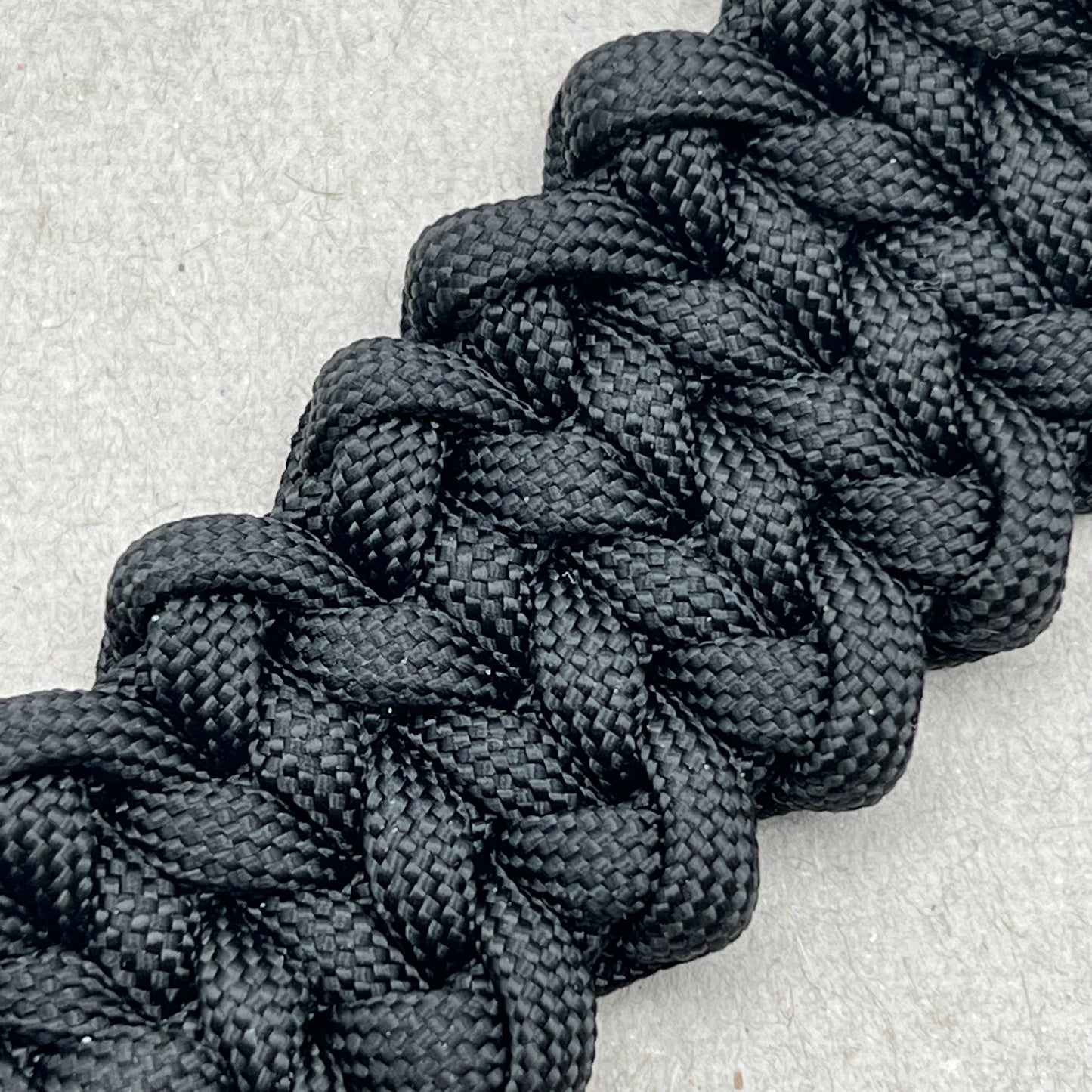 paracord bracelet
