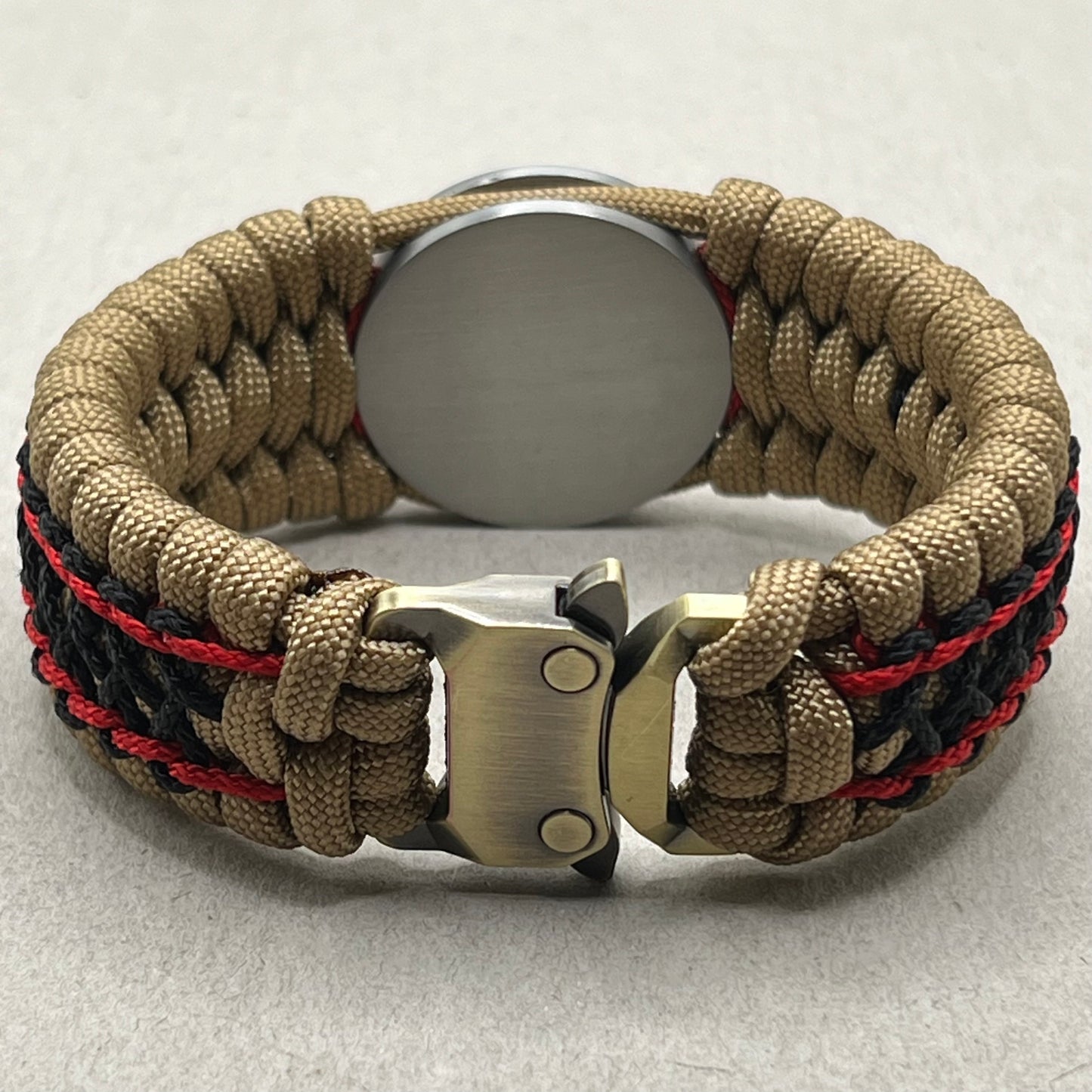 paracord bracelet
