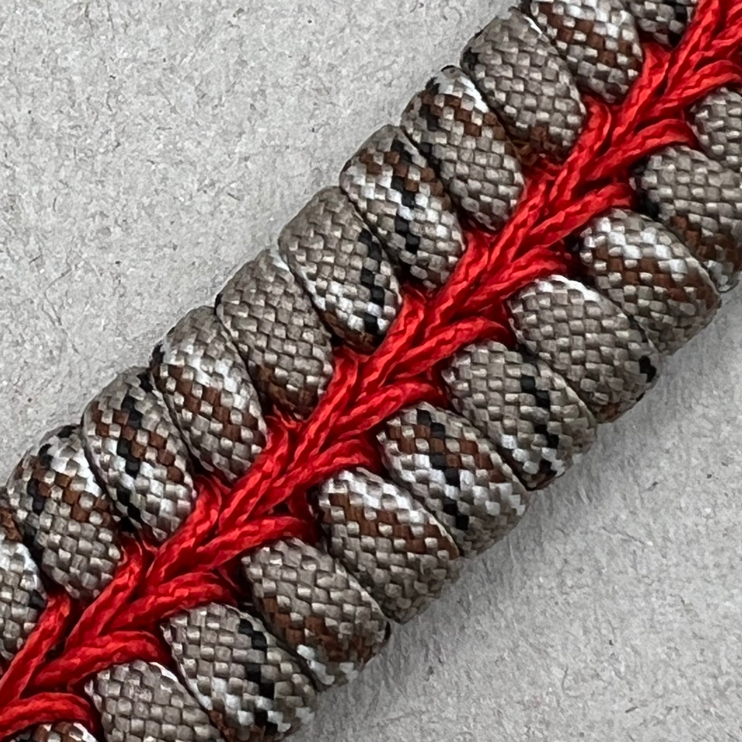 US Marine Corps bracelet-Enlisted EGA-Desert Camo & Red