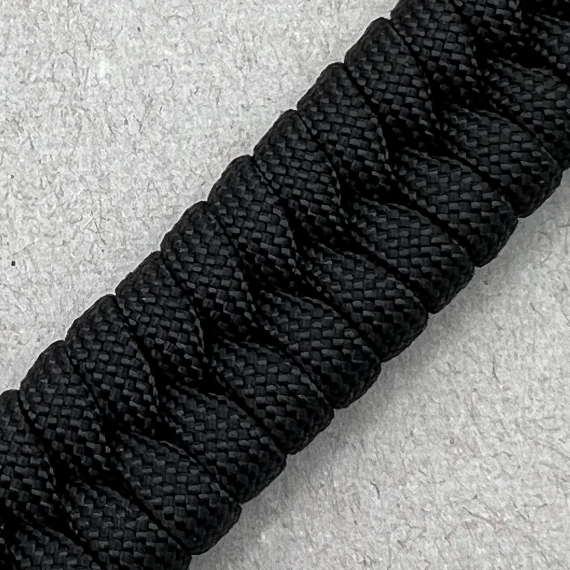 paracord bracelet