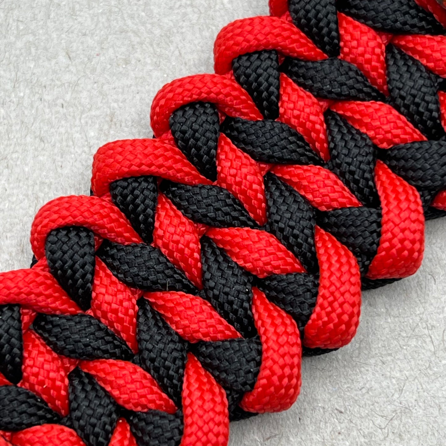 paracord bracelet