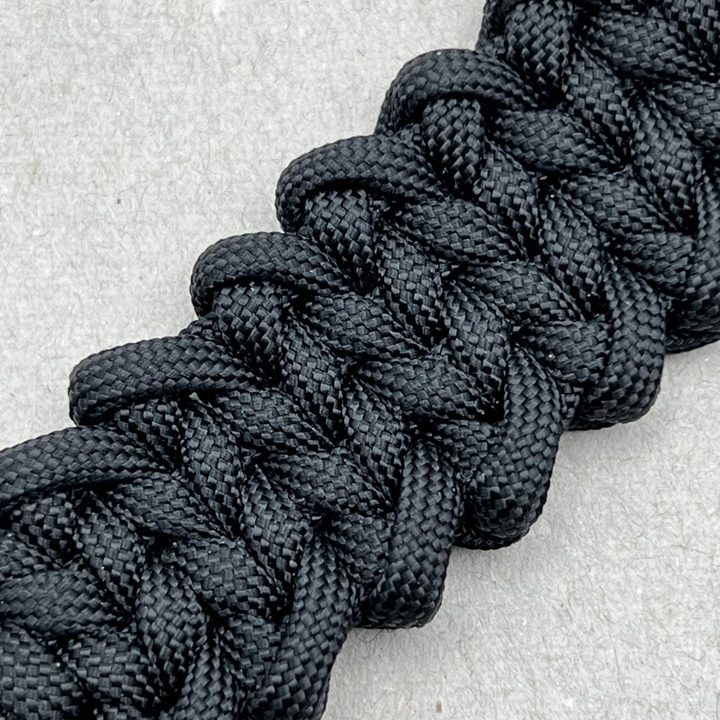 paracord bracelet