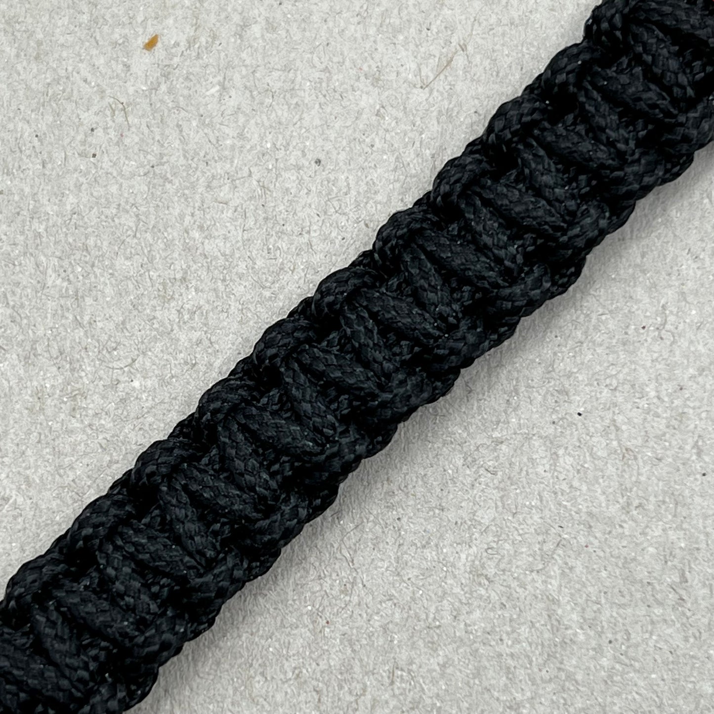 paracord bracelet