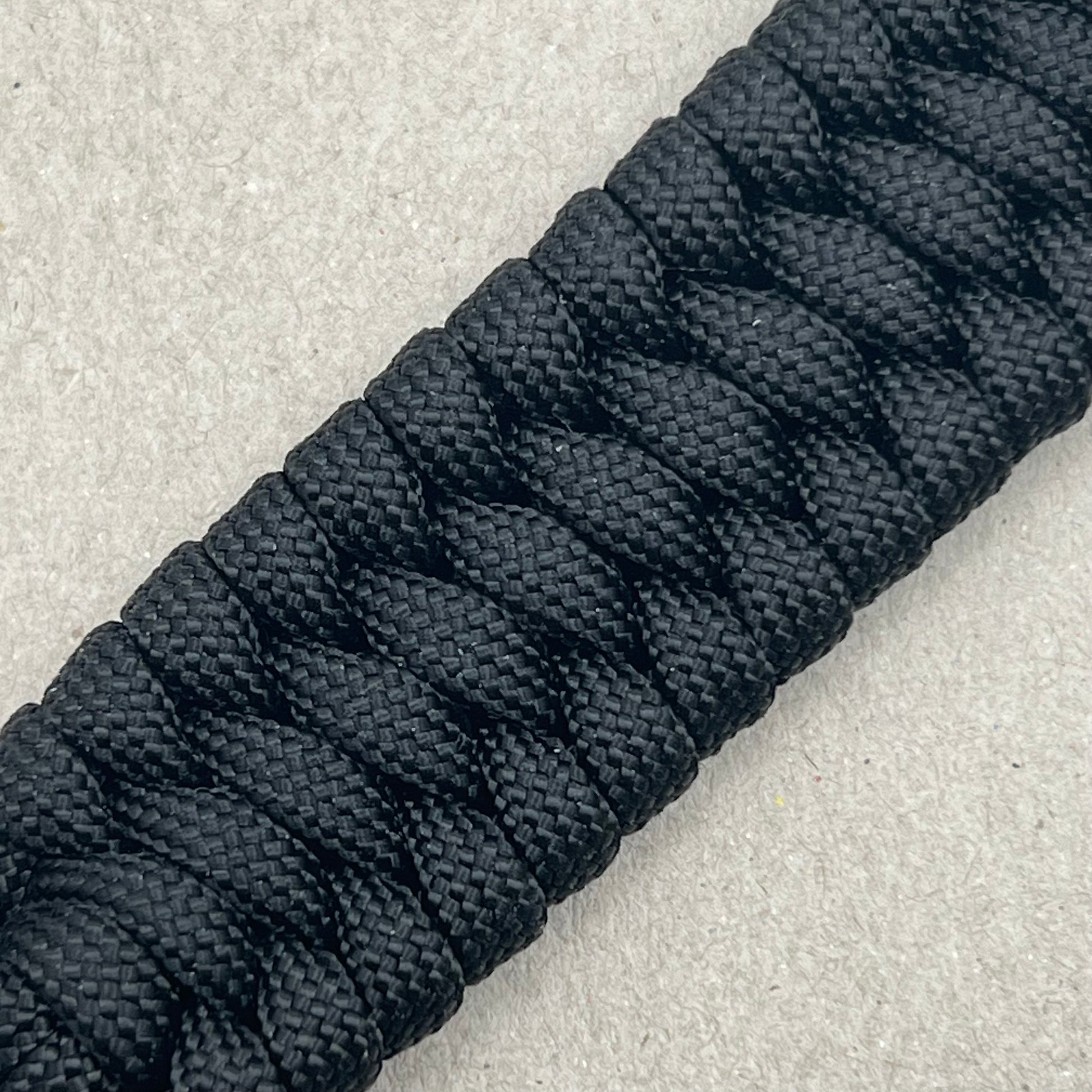 paracord bracelet