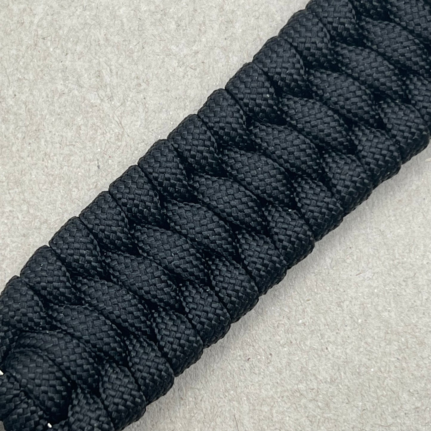 paracord bracelet