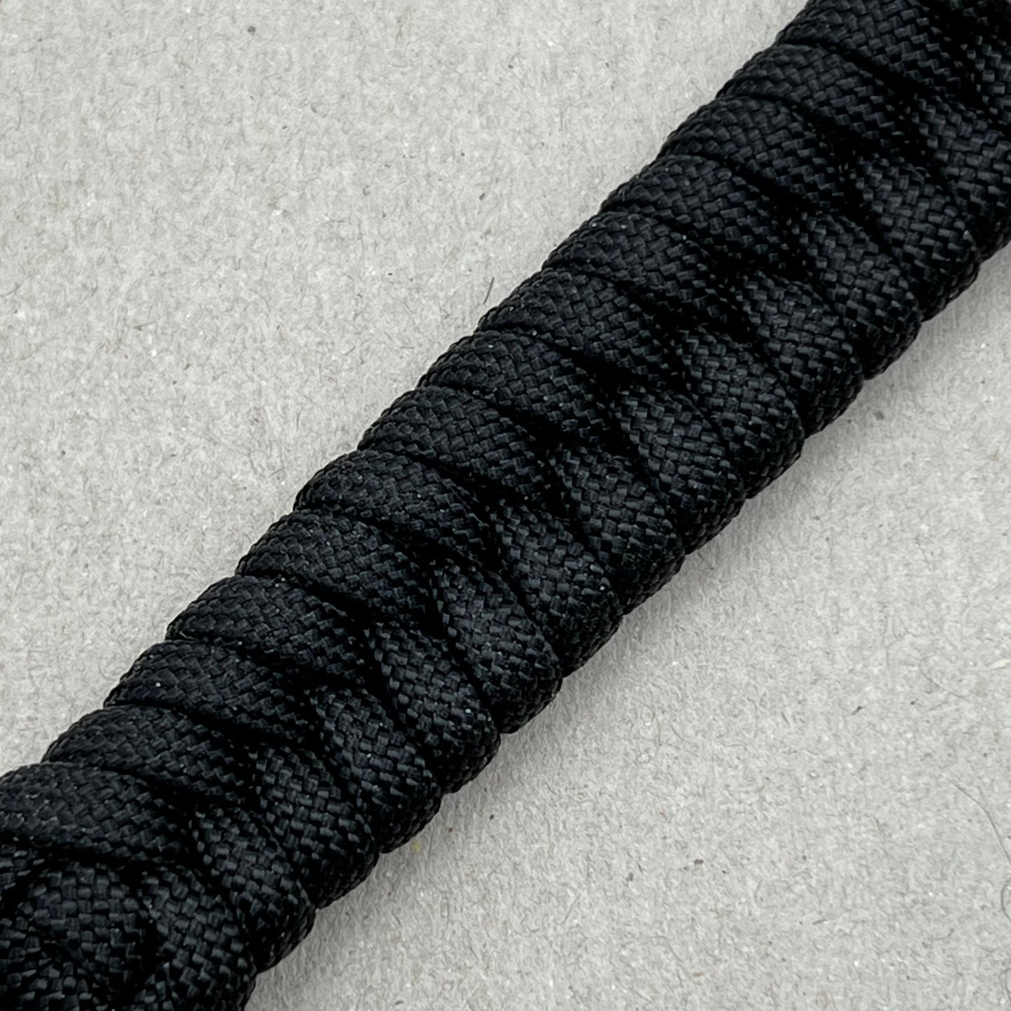 paracord bracelet