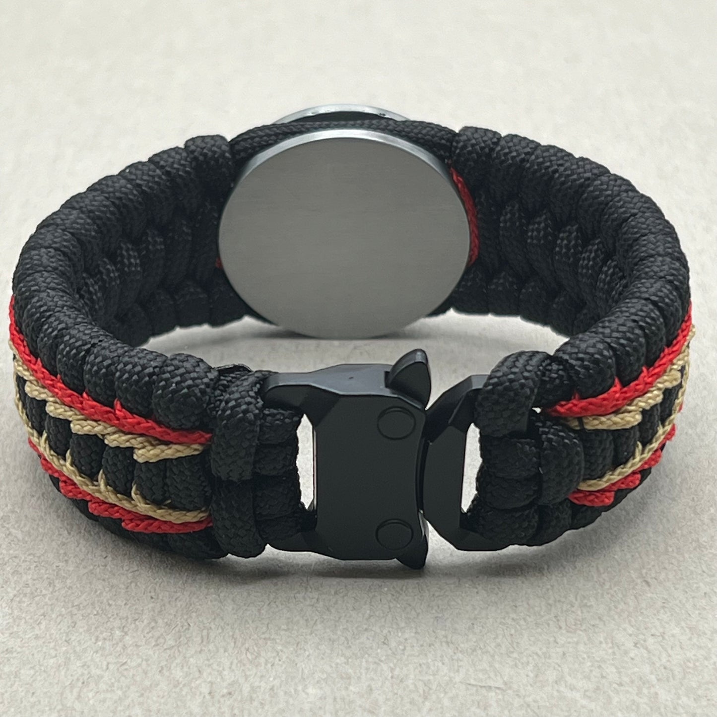 paracord bracelet