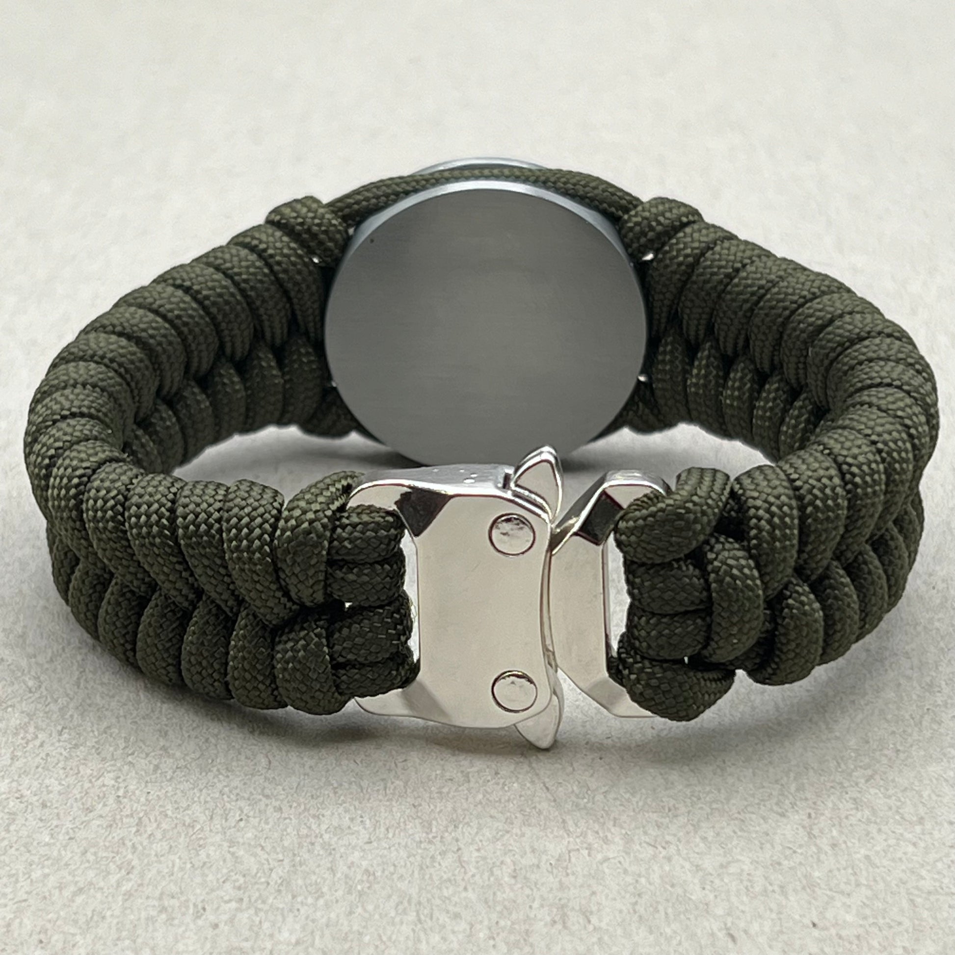 paracord bracelet