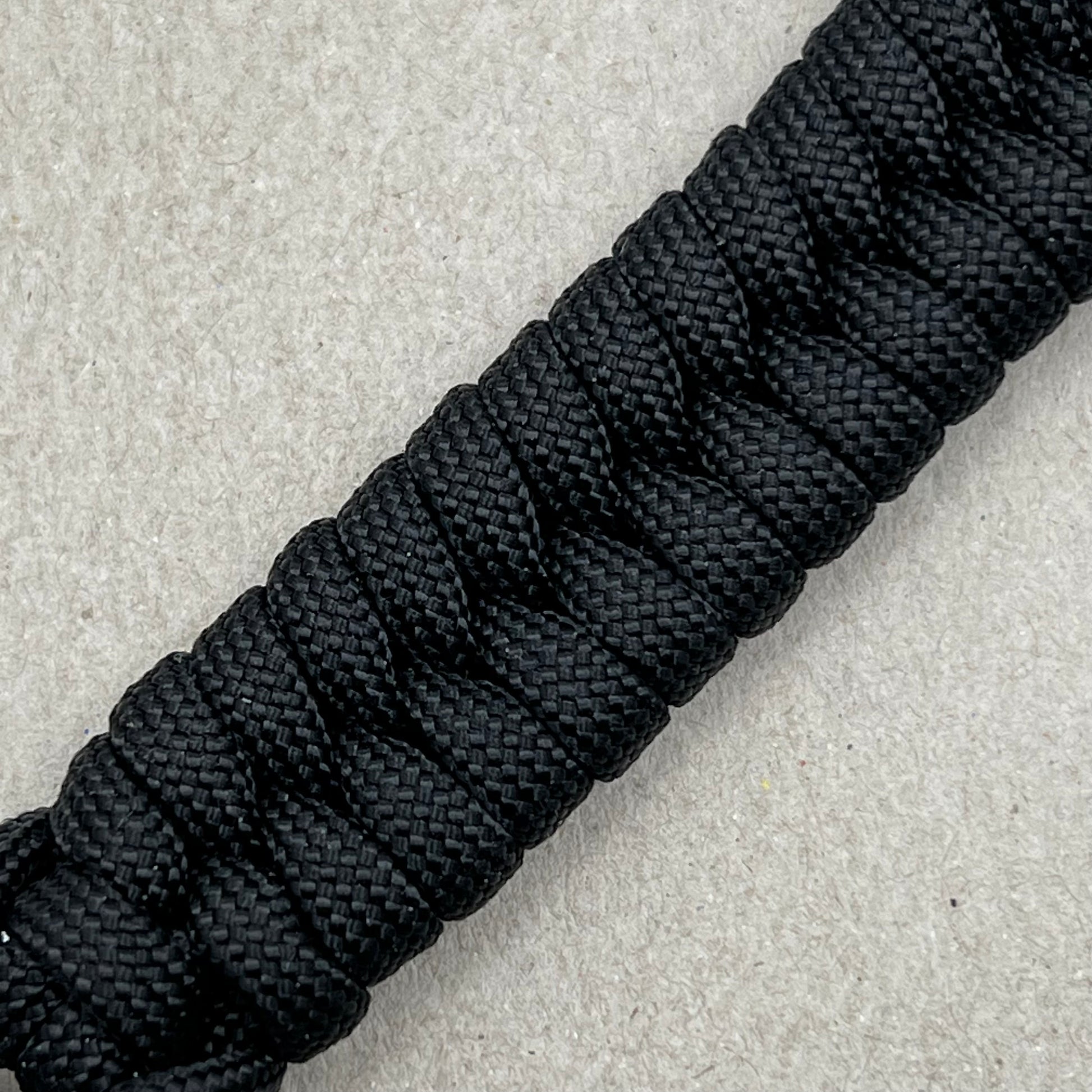 paracord bracelet