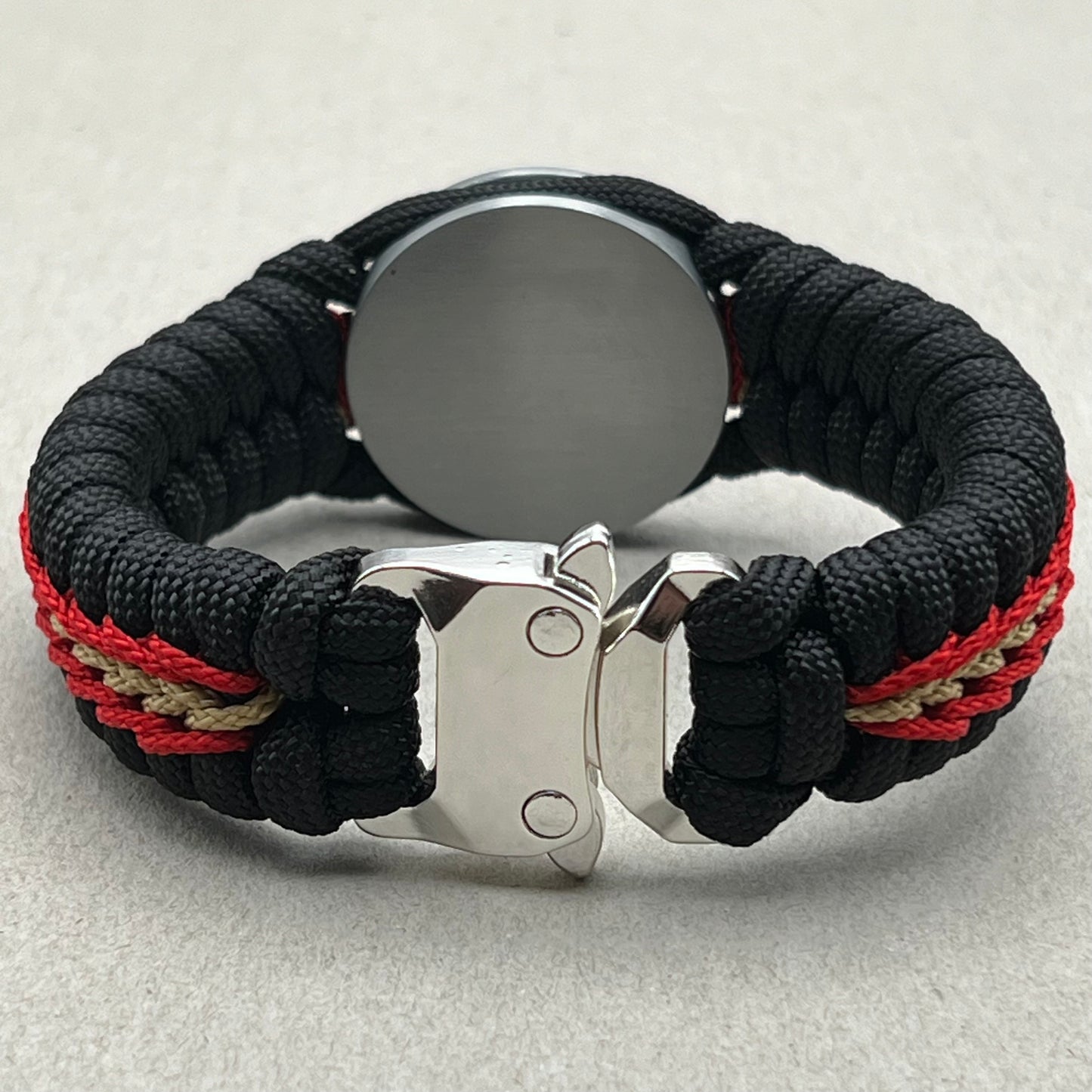 paracord bracelet