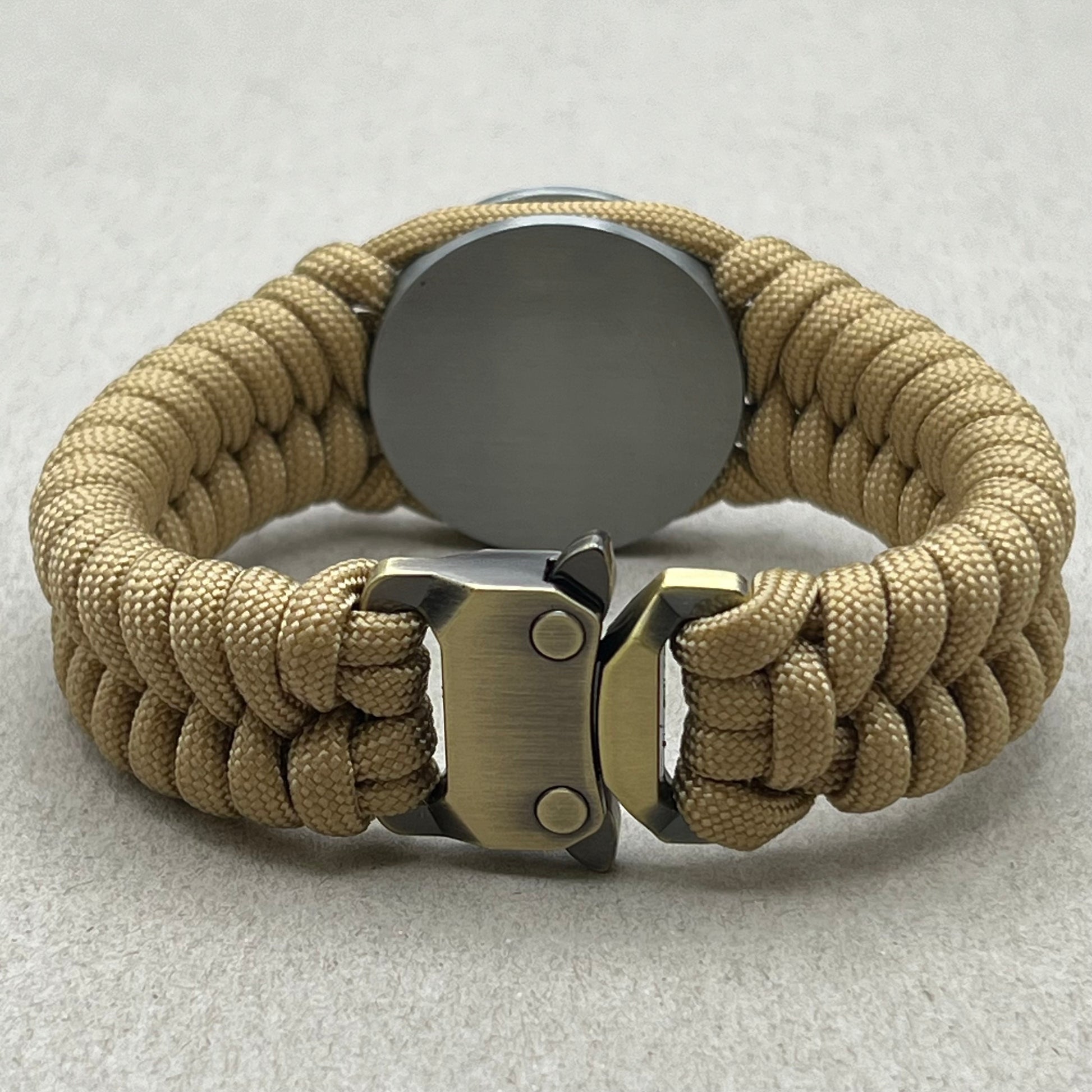 paracord bracelet