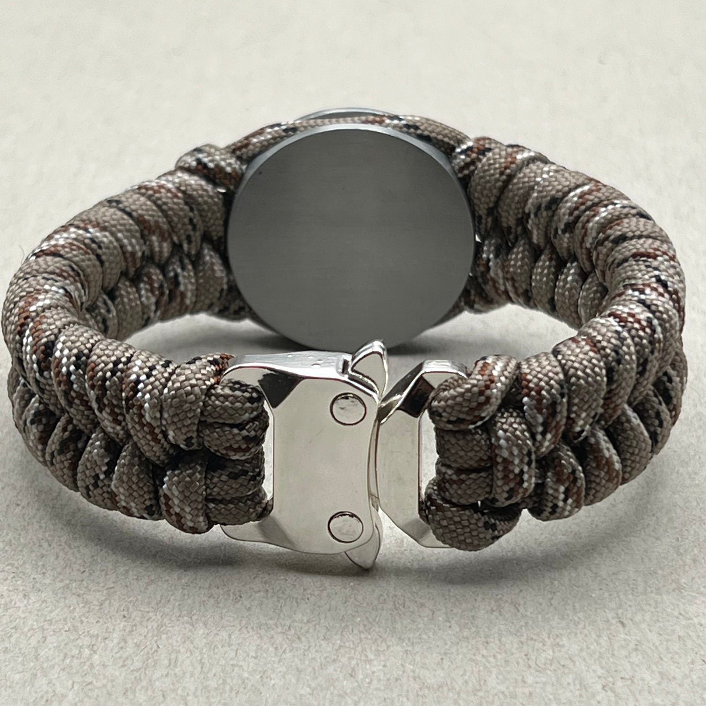 paracord bracelet