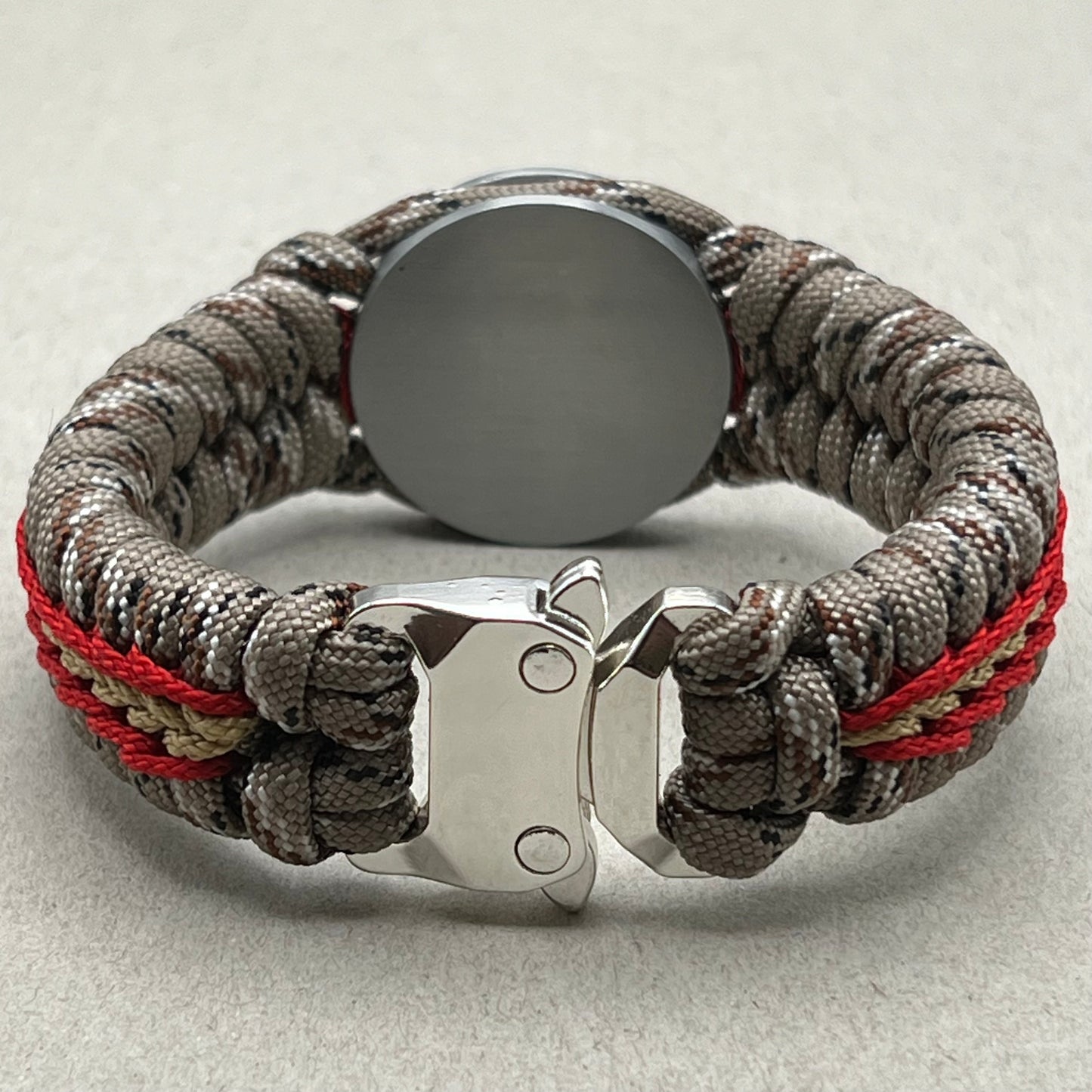 paracord bracelet