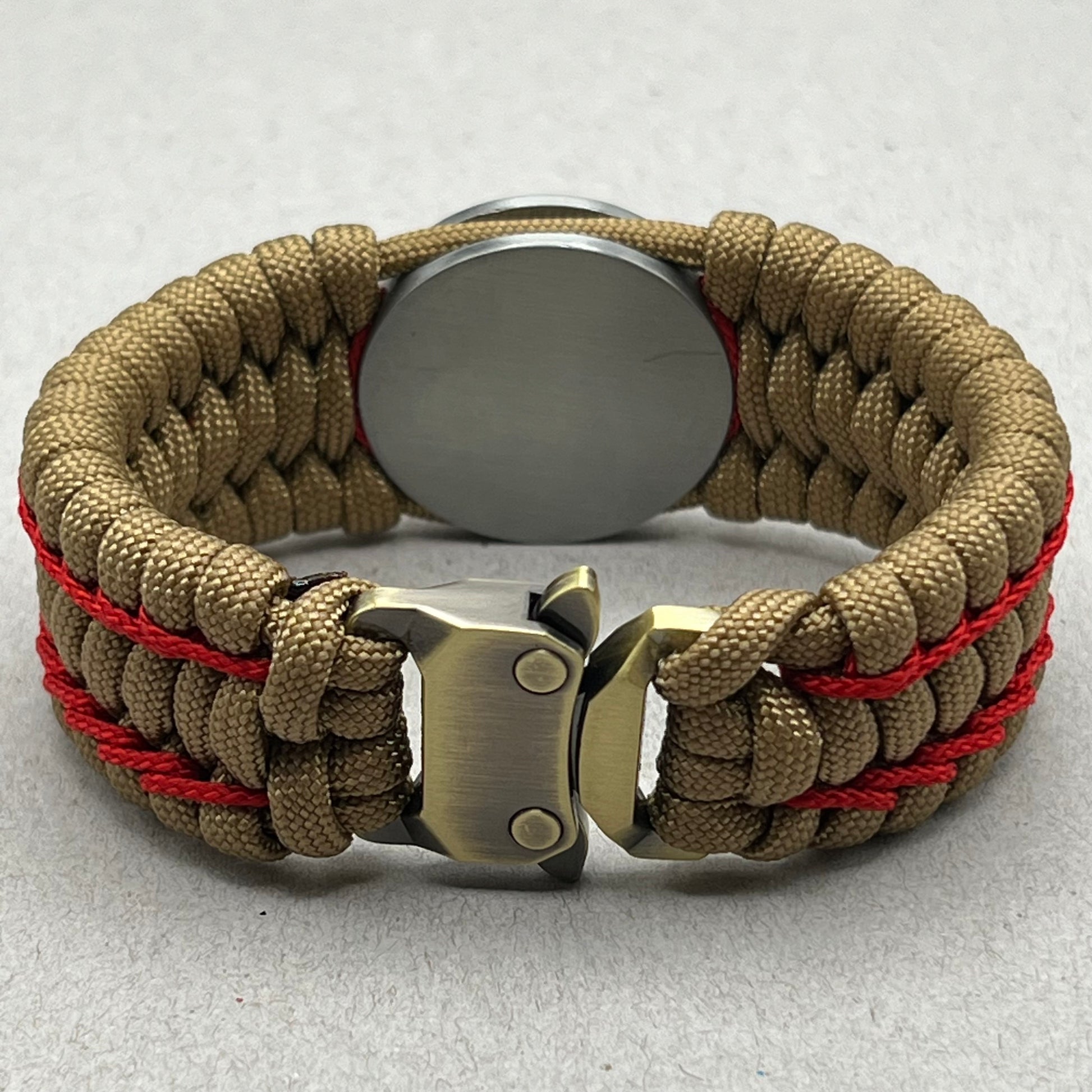 paracord bracelet