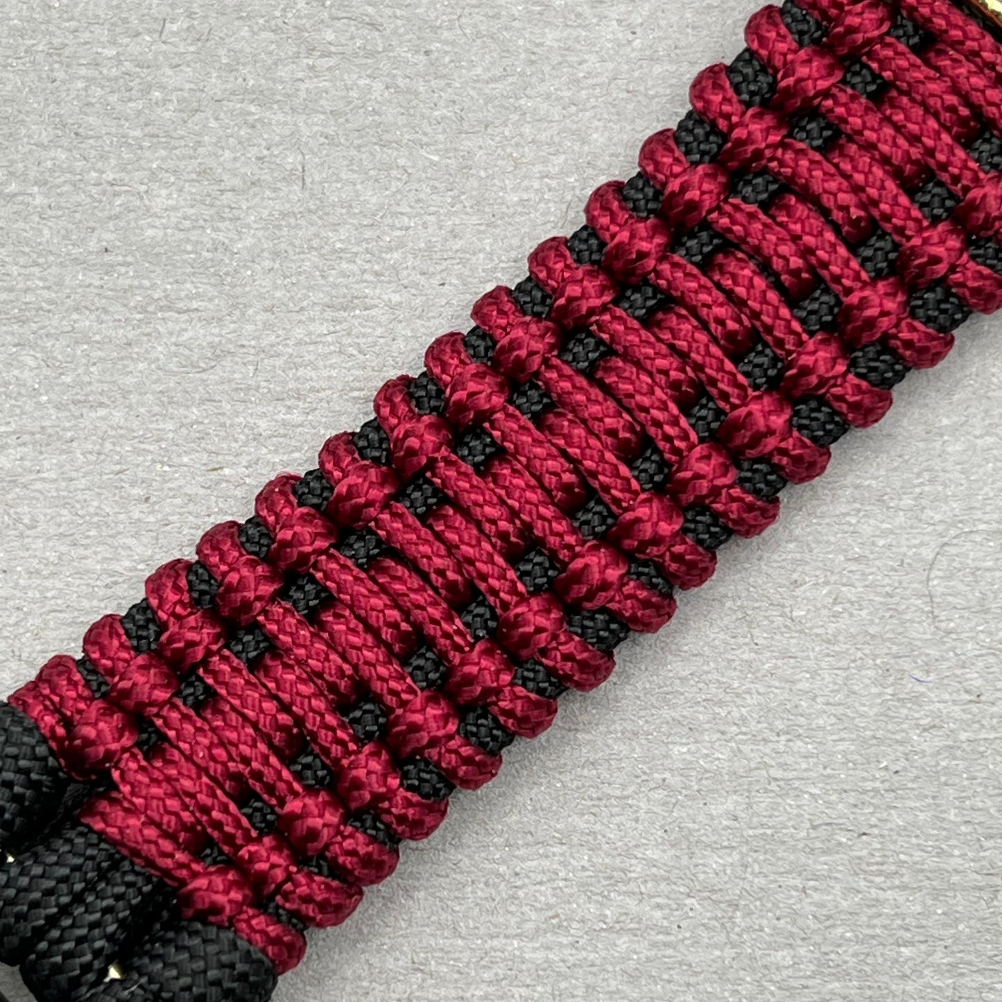 paracord bracelet