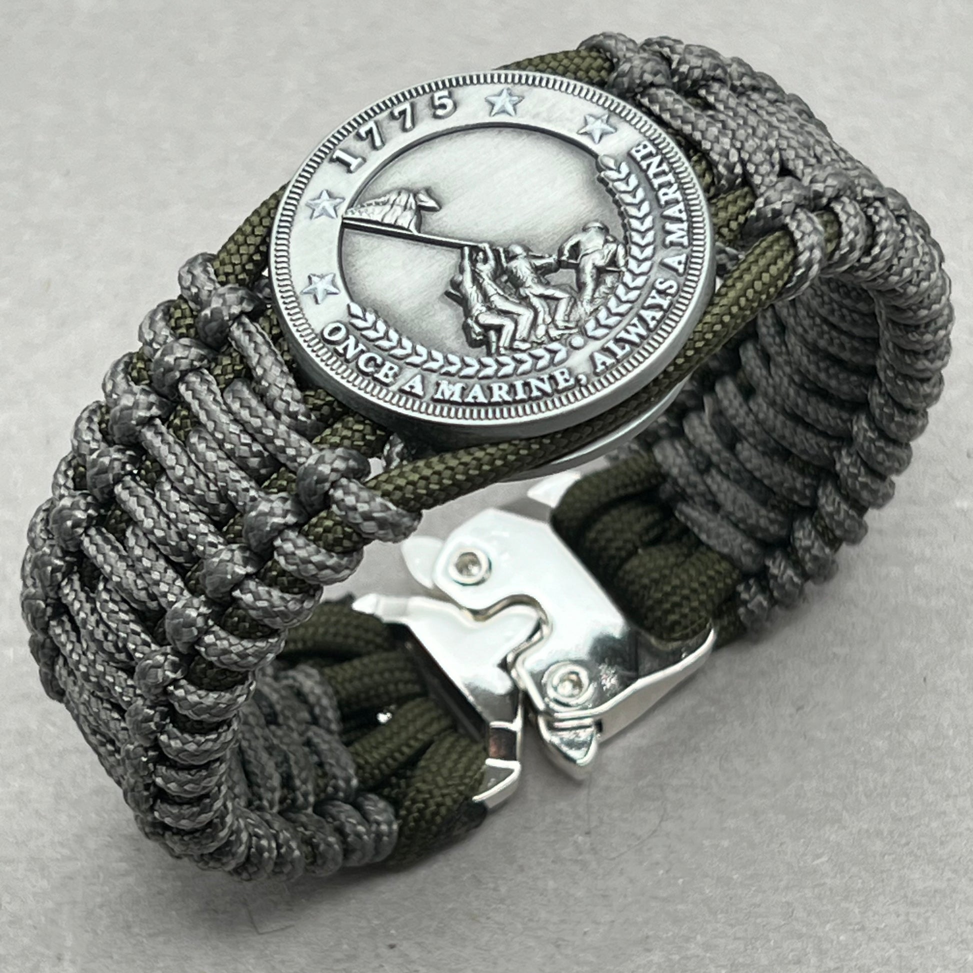 United States Marine Corps Iwo Jima handcrafted paracord bracelet. 3D injection molded beaded medallion.