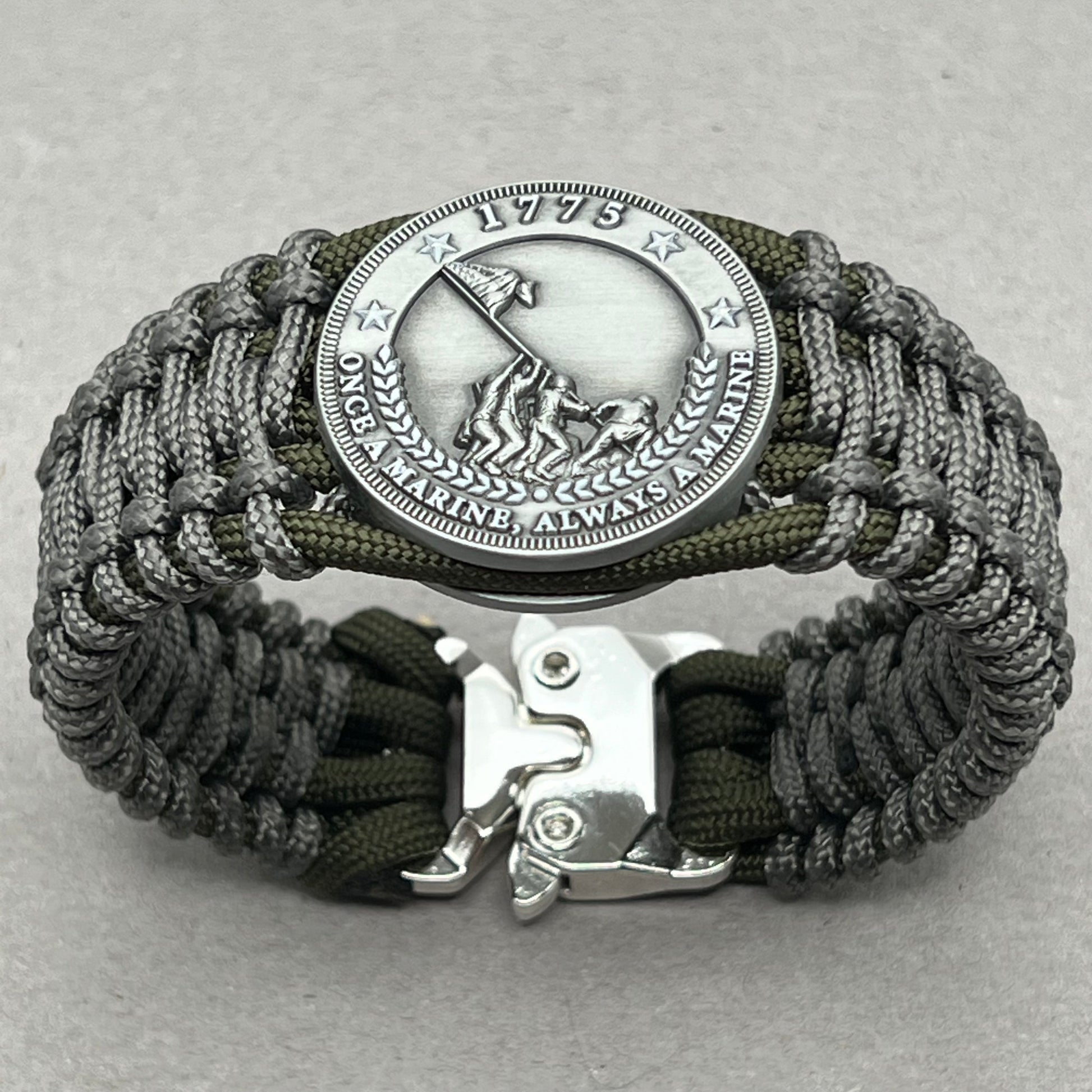 United States Marine Corps Iwo Jima handcrafted paracord bracelet. 3D injection molded beaded medallion.